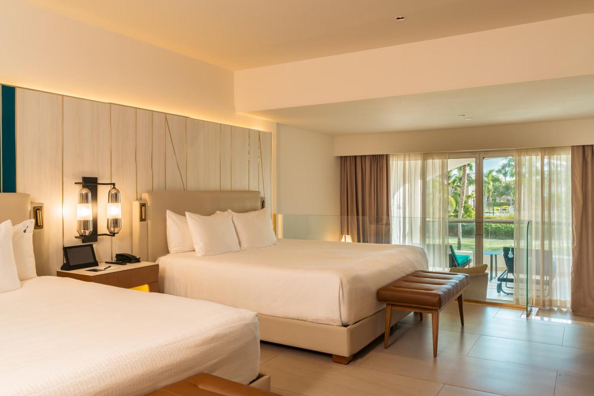 Junior Suite Islander con 2 Letti King-Size e Divano